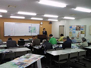 説明会の開催と「新たな住まい手」の募集